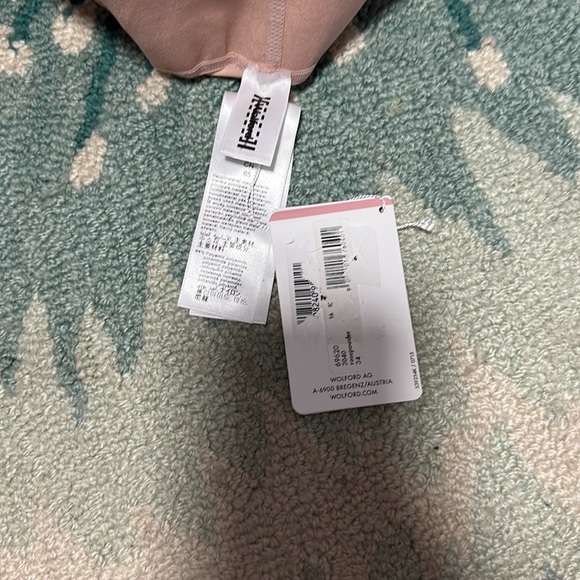 WOLFORD Sheer Touch Shaping Shorts - Picture 4 of 6